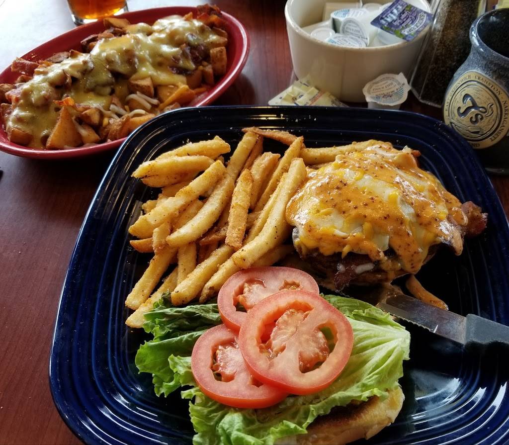 Ts Restaurant | restaurant | 5600 Post Rd, East Greenwich, RI 02818, USA | 4013987877 OR +1 401-398-7877