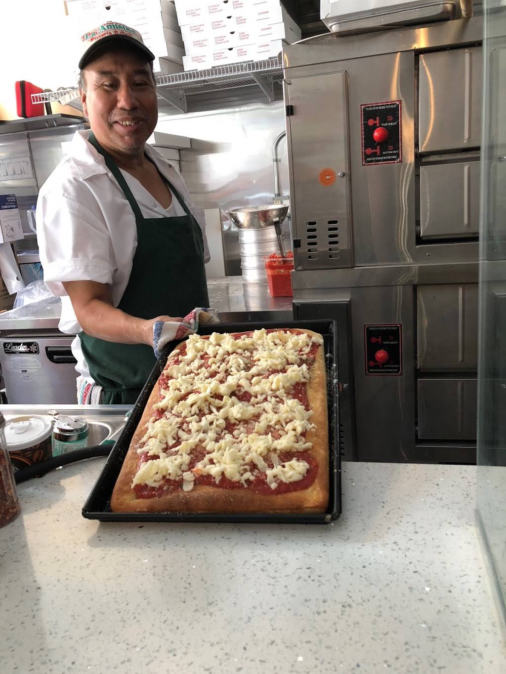 La Amistad | restaurant | 2067 2nd Ave, New York, NY 10029, USA | 2122560129 OR +1 212-256-0129