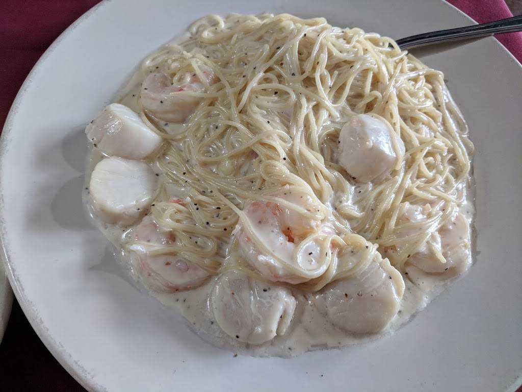 Moscas Italian Restaurant | restaurant | 3402 S Church St, Burlington, NC 27215, USA | 3365851911 OR +1 336-585-1911