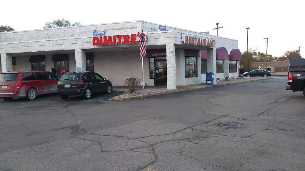 Grand Dimitris Family Dining | restaurant | 25001 Gratiot Ave, Eastpointe, MI 48021, USA | 5867745150 OR +1 586-774-5150