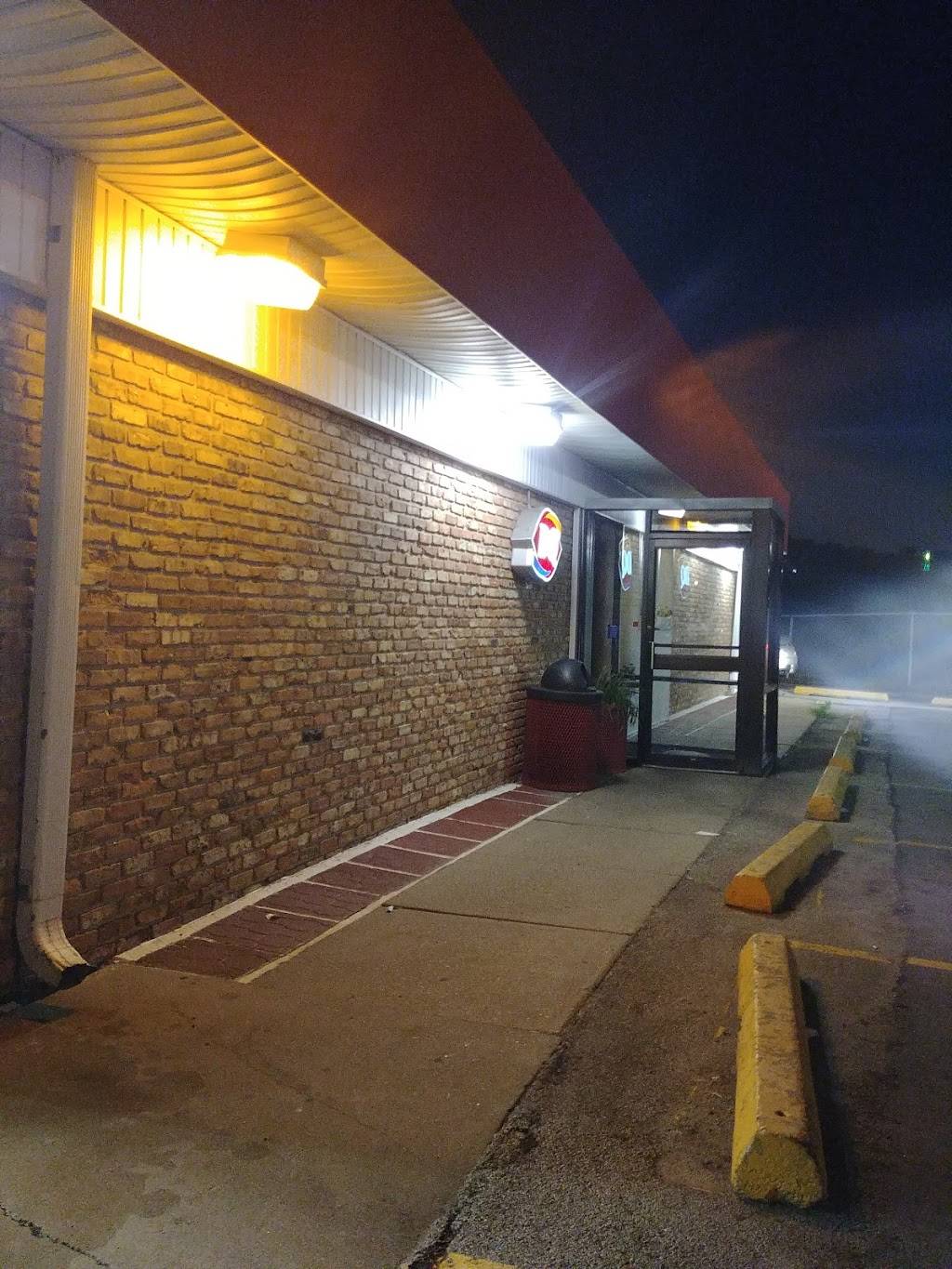 Dairy Queen Store | restaurant | 1836 Madison Ave, Council Bluffs, IA 51503, USA | 7123286966 OR +1 712-328-6966