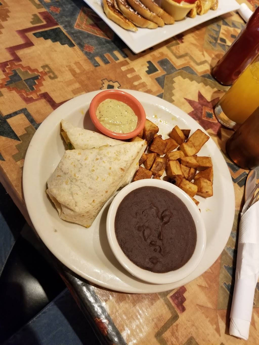Sierras Grill & Taqueria | restaurant | 11619 Beltsville Dr, Calverton, MD 20705, USA | 3015727830 OR +1 301-572-7830