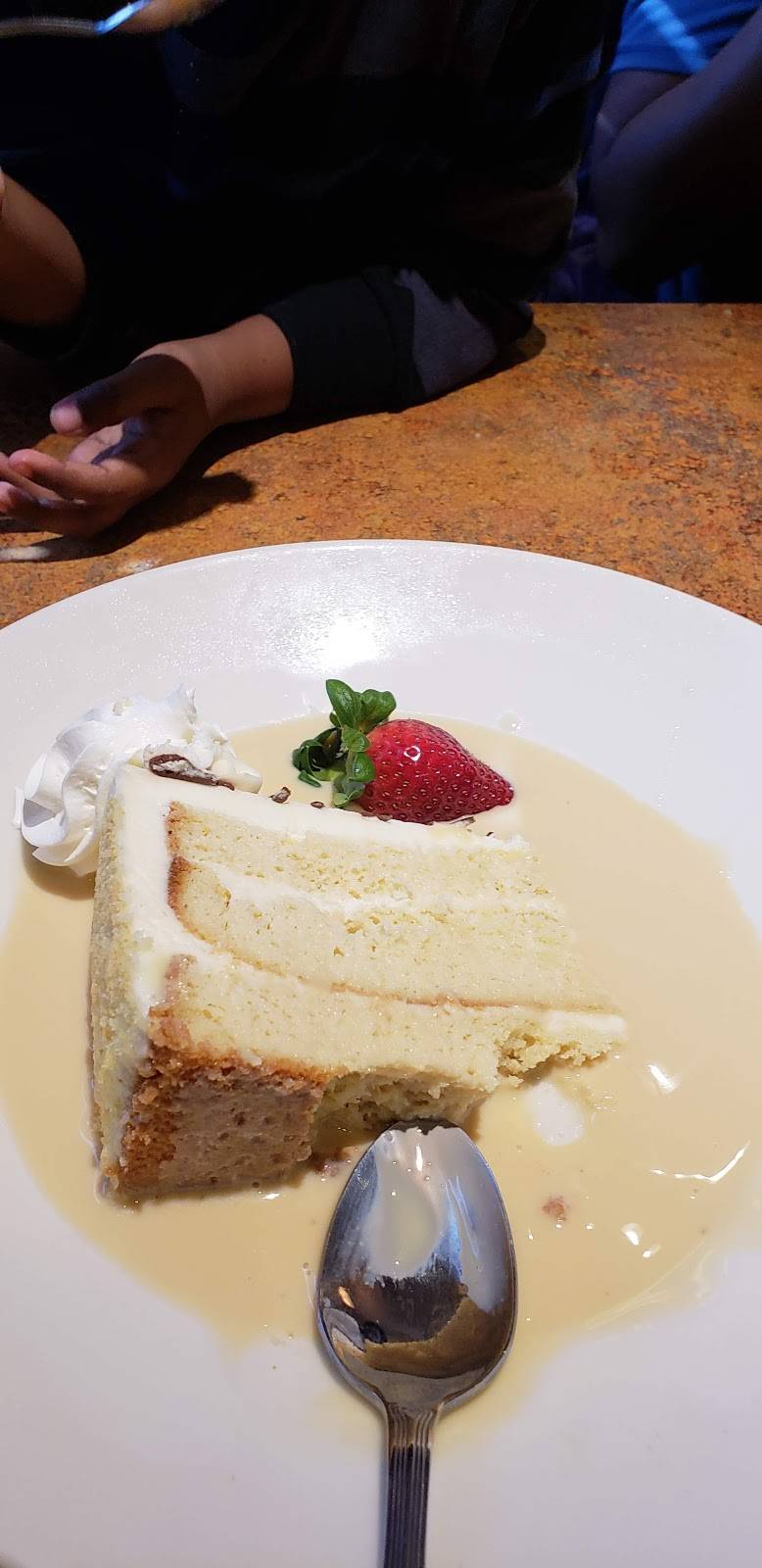 Abuelos Mexican Restaurant | restaurant | 3001 W Memorial Rd, Oklahoma City, OK 73134, USA | 4057552680 OR +1 405-755-2680