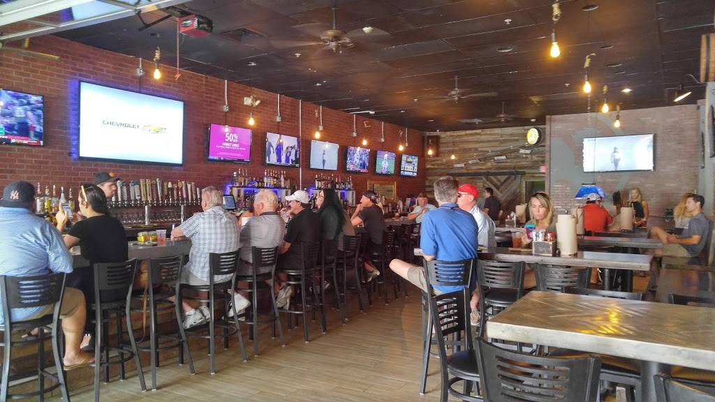 Brewster’s Tavern | restaurant | 1454 Main St, Sarasota, FL 34236, USA | 9413432380 OR +1 941-343-2380