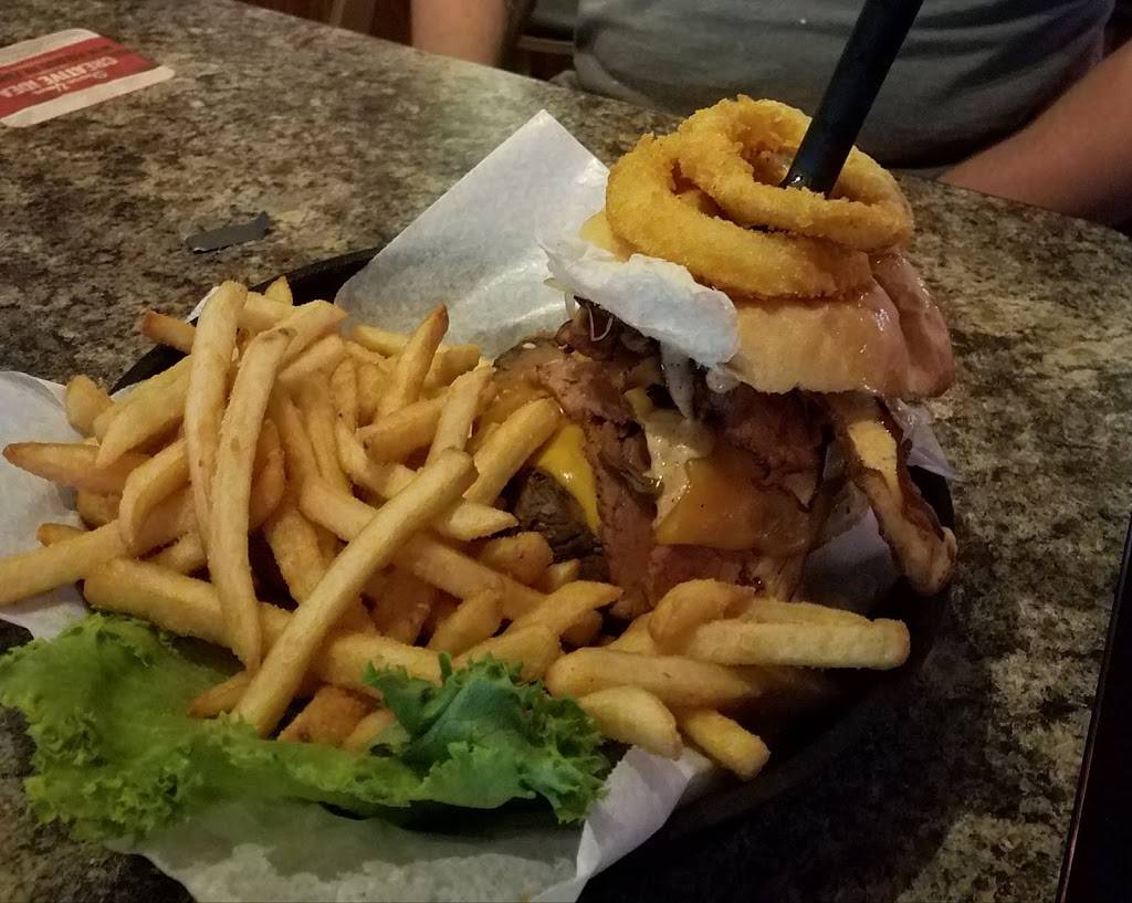 Highland Howies Pub & Grill | restaurant | 3605 Humboldt Rd, Green Bay, WI 54311, USA | 9204692999 OR +1 920-469-2999