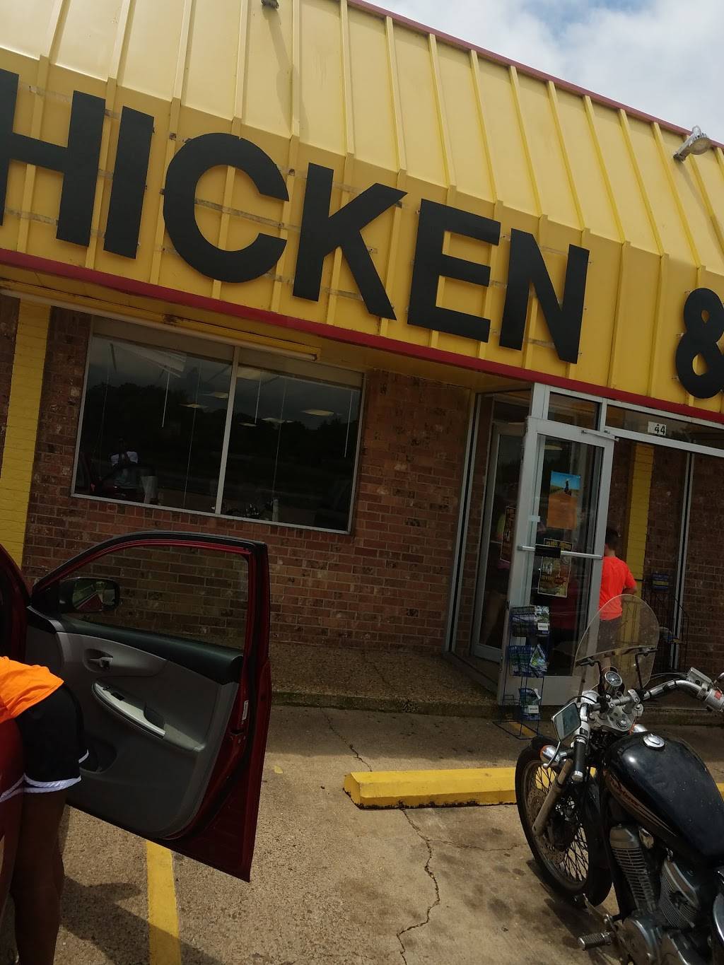 Pops Honey Fried Chicken | restaurant | 944 TX-31, Chandler, TX 75758, USA | 9038492817 OR +1 903-849-2817