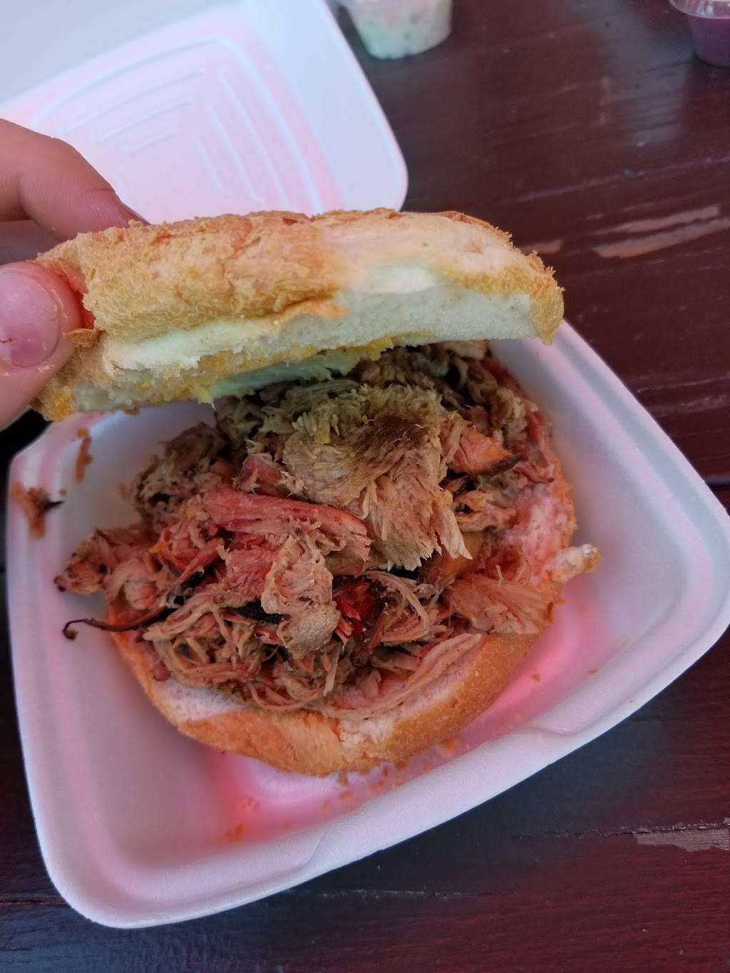 Little Village Pizza & BBQ | restaurant | 977 Center St, Sheppton, PA 18248, USA | 5703846252 OR +1 570-384-6252