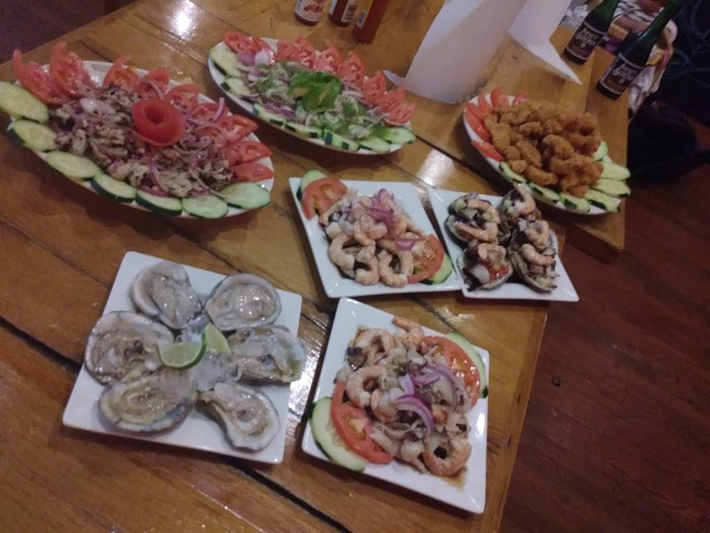 Mi Tierra Nayarit | restaurant | 7230 Madison St, Forest Park, IL 60130, USA | 7084354967 OR +1 708-435-4967