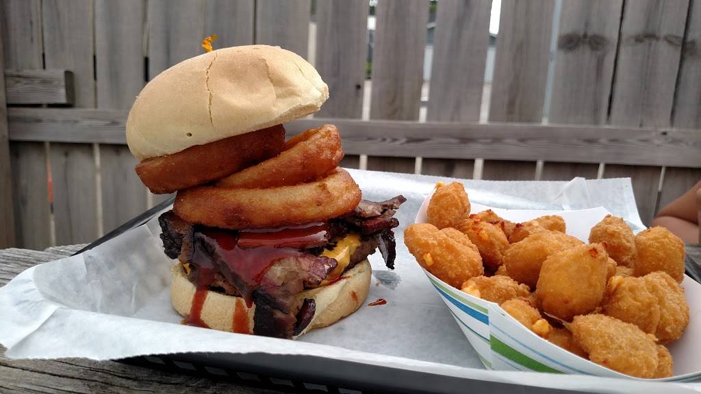 Buck Snort | restaurant | 113 4th St, Neola, IA 51559, USA | 7124859090 OR +1 712-485-9090