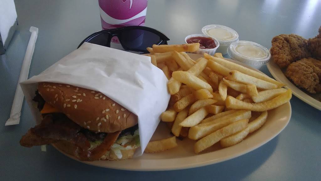 Toms Original Super Burgers | restaurant | 201 W Foothill Blvd, Rialto, CA 92376, USA | 9098202354 OR +1 909-820-2354