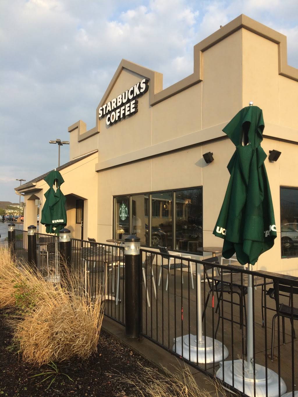 Starbucks | cafe | 2590 Ridgeway Ave, Greece, NY 14626, USA | 5857236050 OR +1 585-723-6050