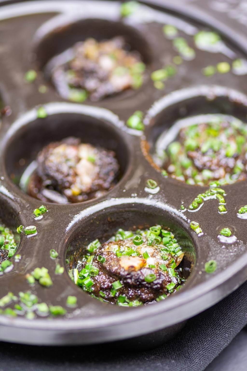 Violet Bistro | restaurant | 1121 Glendon Ave, Los Angeles, CA 90024, USA | 3102081121 OR +1 310-208-1121