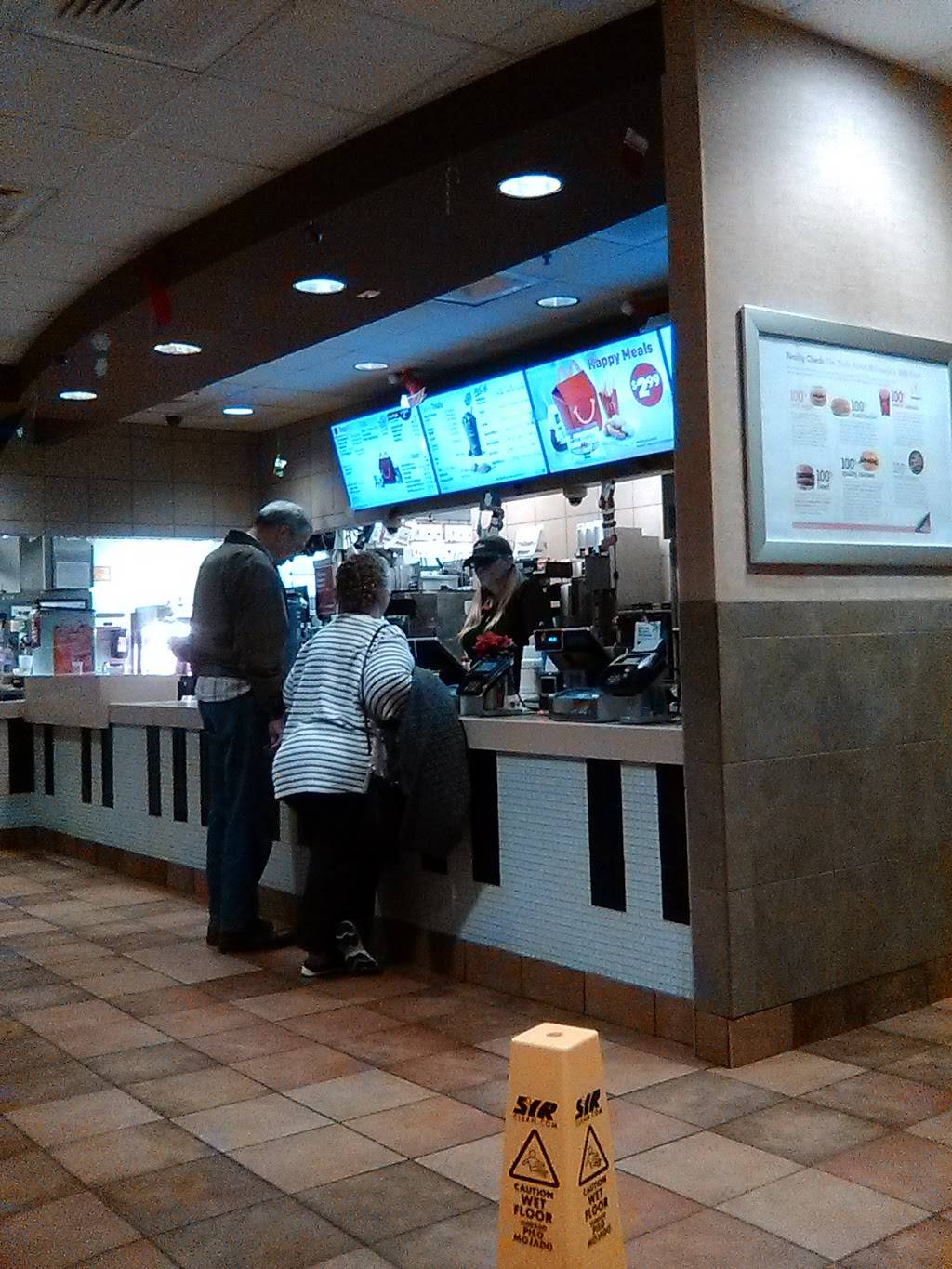 McDonalds | cafe | 7679 Doc Dr, West Chester Township, OH 45069, USA | 5137770008 OR +1 513-777-0008