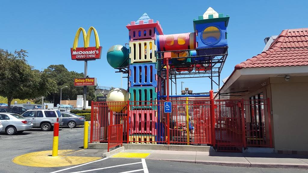 McDonalds | cafe | 345 Bayshore Blvd, San Francisco, CA 94124, USA | 4158212565 OR +1 415-821-2565