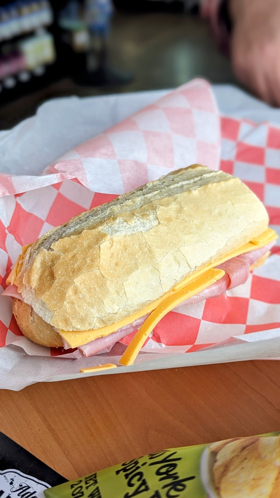 Adams Sandwich Shop | restaurant | 4405 W Elm St, McHenry, IL 60050, USA | 8153222649 OR +1 815-322-2649