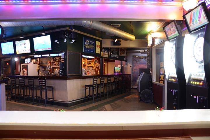 Macs Hideaway | restaurant | 1636 Slate Run Rd AAA, New Albany, IN 47150, USA | 8129454256 OR +1 812-945-4256