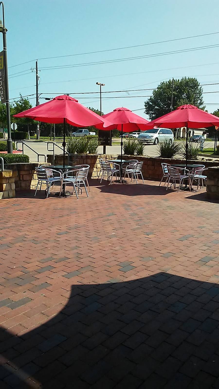 The Crab Lounge | restaurant | 209 E Pleasant Run Rd #141, DeSoto, TX 75115, USA | 4692060124 OR +1 469-206-0124