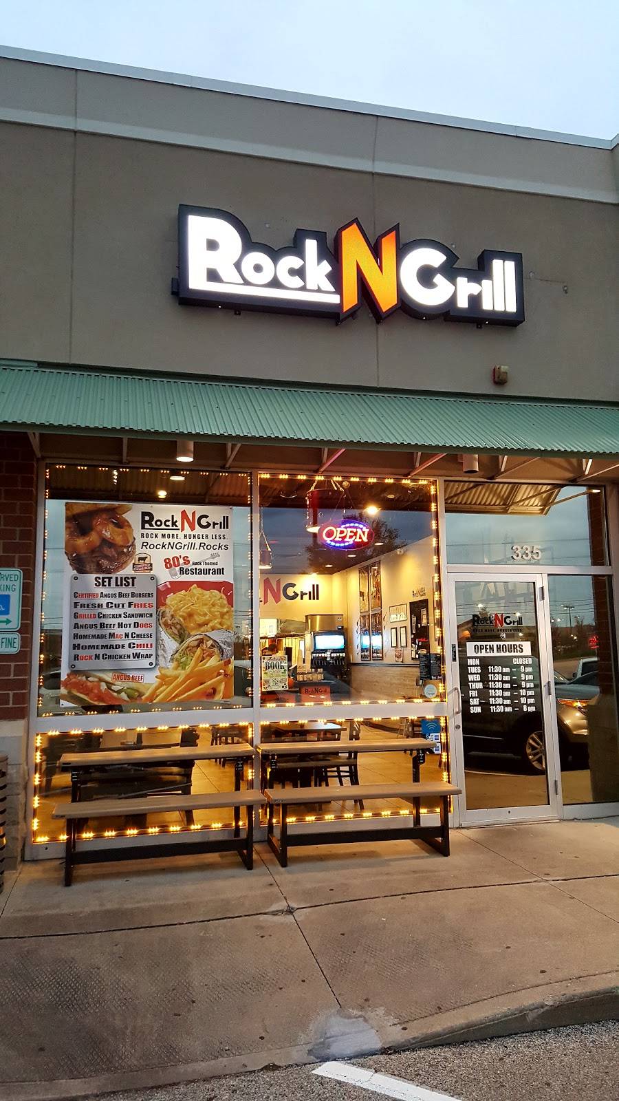 Rock N Grill | restaurant | 335 Randall Rd, Lake in the Hills, IL 60156, USA | 2243330001 OR +1 224-333-0001