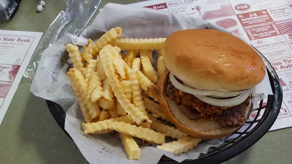 Sharpies Restaurant | restaurant | 11888 Highway 421 South, Trade, TN 37691, USA | 4234601404 OR +1 423-460-1404