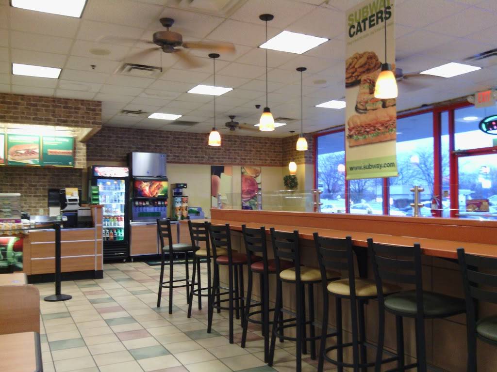 Subway | restaurant | 5652 N Springboro Pike, Moraine, OH 45439, USA | 9372993811 OR +1 937-299-3811