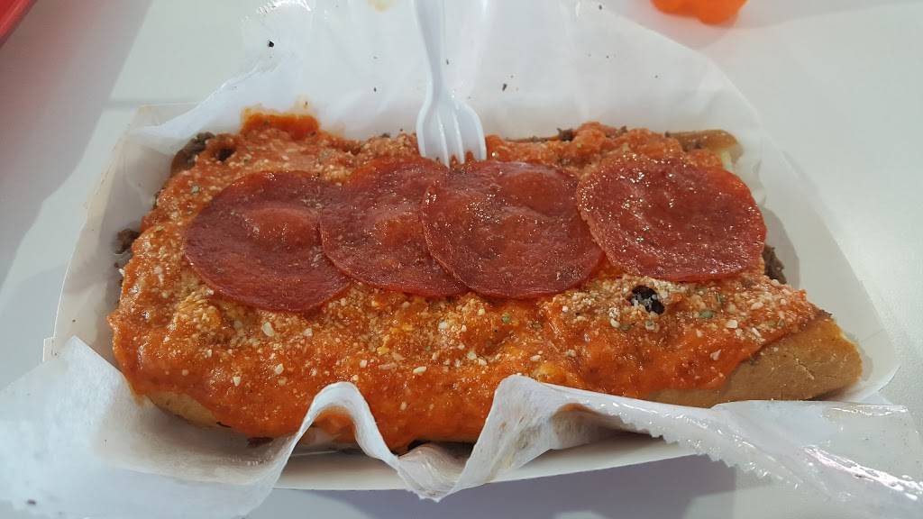 Phillys | restaurant | 33 Sherman St, Norwich, CT 06360, USA | 8608869449 OR +1 860-886-9449