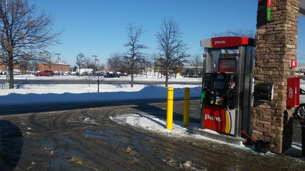 Pilot Travel Center | restaurant | 170 W North Ave, Carol Stream, IL 60188, USA | 6305100156 OR +1 630-510-0156