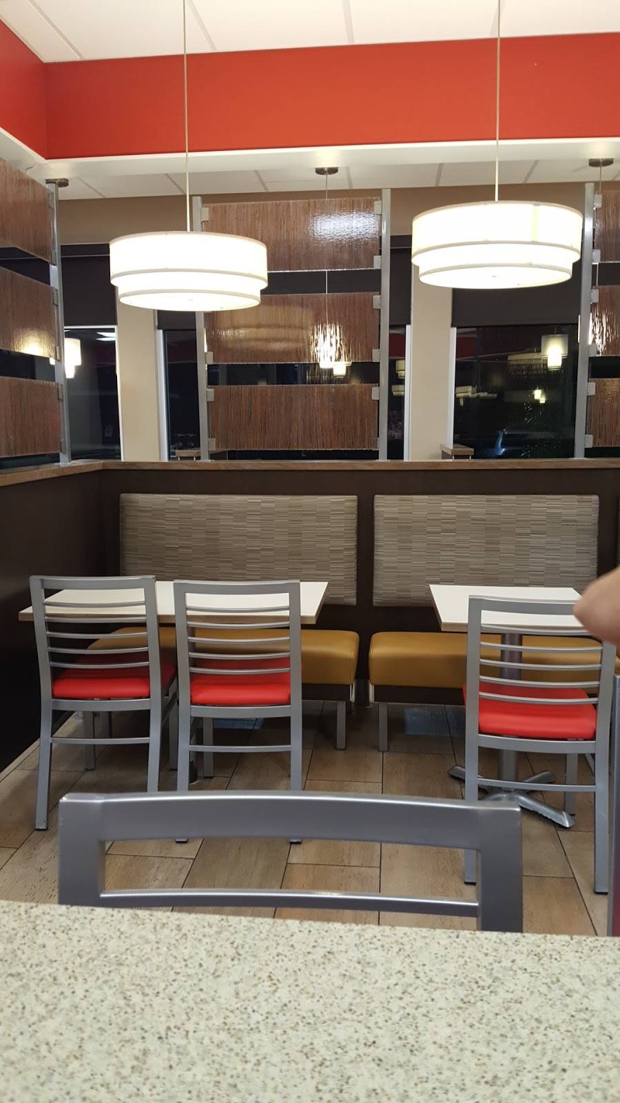 Burger King | restaurant | 6760 22nd Ave N, St. Petersburg, FL 33710, USA | 7273298661 OR +1 727-329-8661