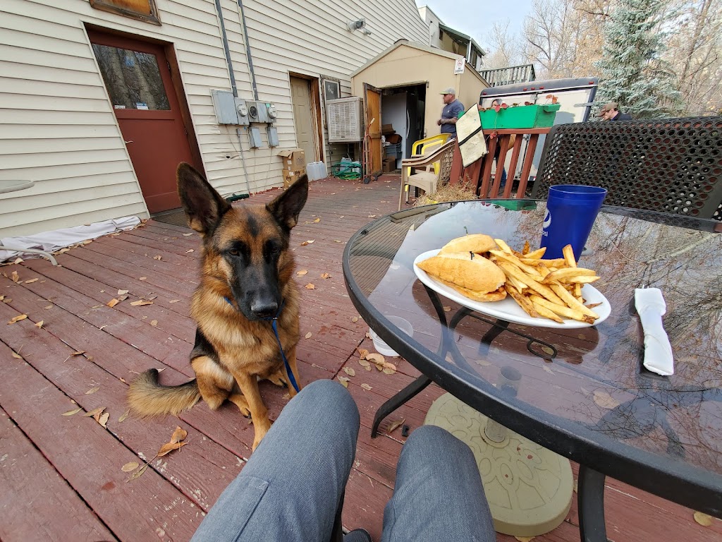 Squeeze-In Restaurant & Deck | restaurant | 423 W Main St, John Day, OR 97845, USA | 5415751045 OR +1 541-575-1045