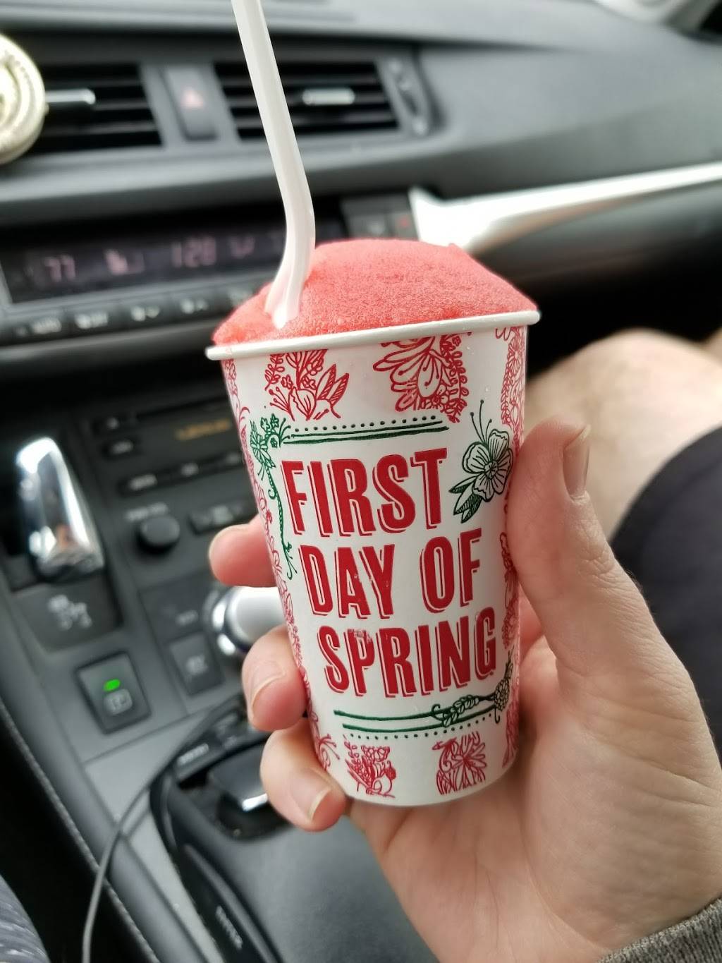 Ritas Italian Ice & Frozen Custard | restaurant | 8900 Baltimore Ave, College Park, MD 20740, USA | 3013455445 OR +1 301-345-5445