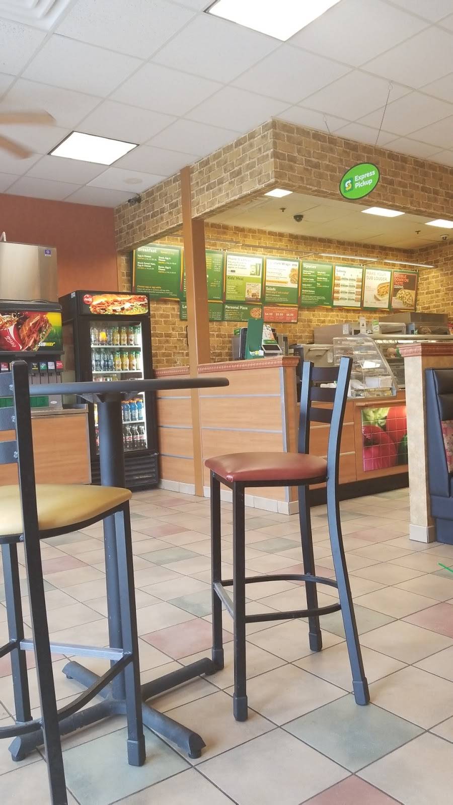 Subway | restaurant | High Point Commons, N56 W14108, Silver Spring Dr Suite 106, Menomonee Falls, WI 53051, USA | 2623731150 OR +1 262-373-1150