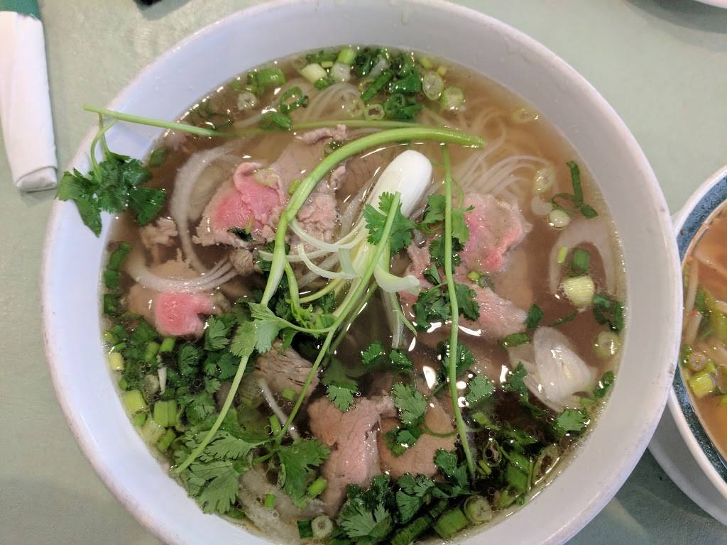 Dalat | restaurant | 2216 S Main St, Ann Arbor, MI 48103, USA | 7344877600 OR +1 734-487-7600