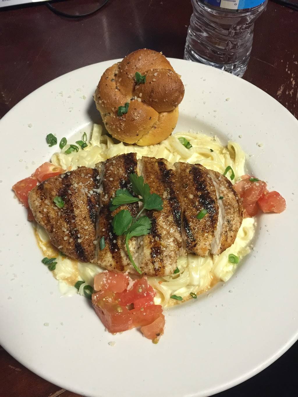 Tonys Sports Bar & Grill | night club | 8610 Roswell Rd, Sandy Springs, GA 30350, USA | 7705522233 OR +1 770-552-2233