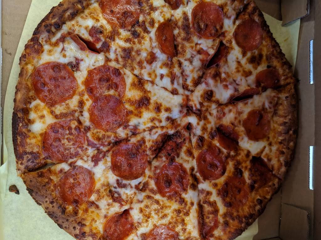 Famous Pizza | meal delivery | 14059 Victory Blvd, Van Nuys, CA 91401, USA | 8189011186 OR +1 818-901-1186