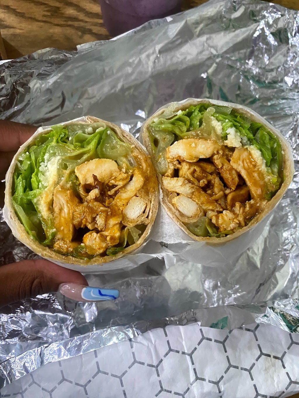 Fuel Grill & Juice Bar | restaurant | 683 9th Ave, New York, NY 10036, USA | 2125860260 OR +1 212-586-0260