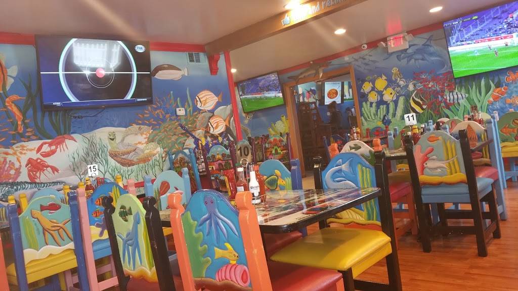 La Canoa | restaurant | 50 S Green Bay Rd, Waukegan, IL 60085, USA | 8472443636 OR +1 847-244-3636