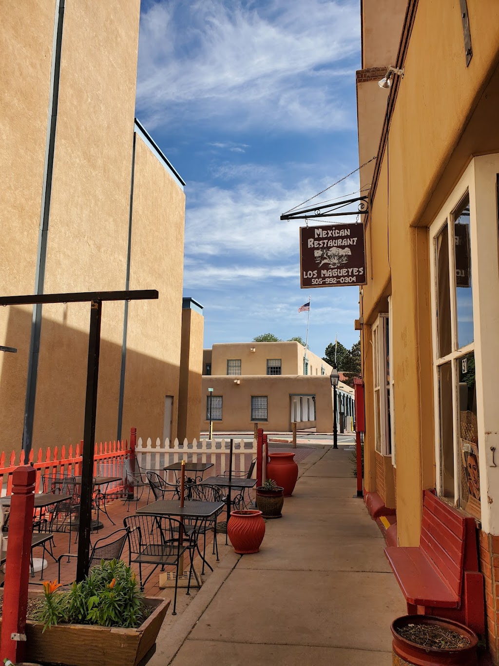 Los Magueyes | restaurant | 31 Burro Alley, Santa Fe, NM 87501, USA | 5059920304 OR +1 505-992-0304