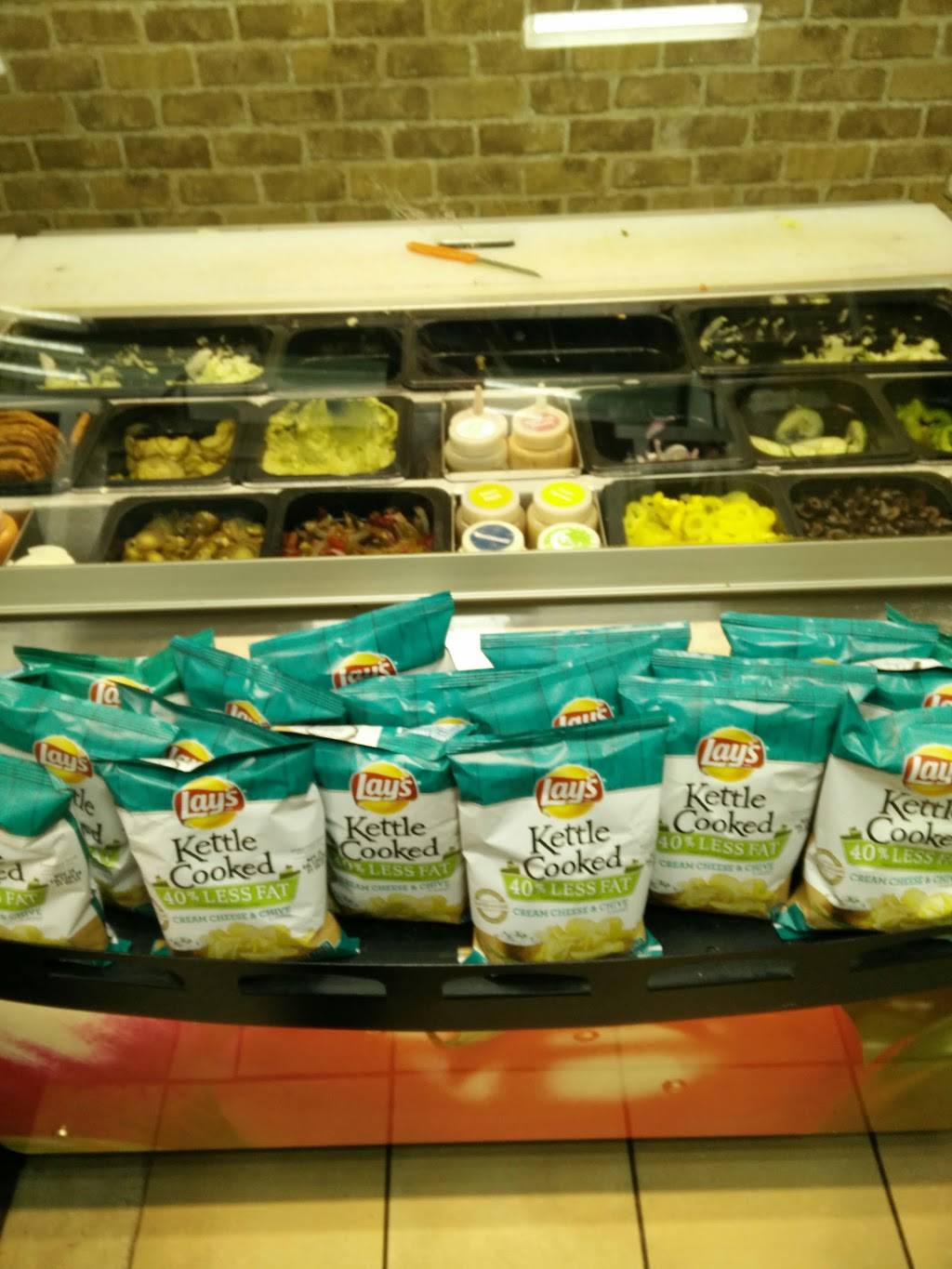 Subway | restaurant | 700 Montgomery St, Jersey City, NJ 07306, USA | 2014345099 OR +1 201-434-5099