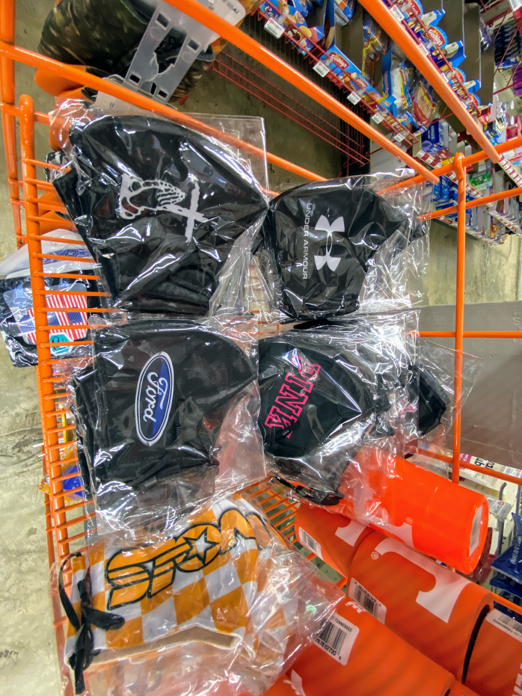 A & M Family Grocery | restaurant | 3066 Cosby Hwy # B, Cosby, TN 37722, USA | 4234873158 OR +1 423-487-3158