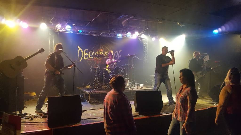 Busters Sports Bar and Grill & Catering | restaurant | 1325 Madison Ave, Mankato, MN 56001, USA | 5073898999 OR +1 507-389-8999