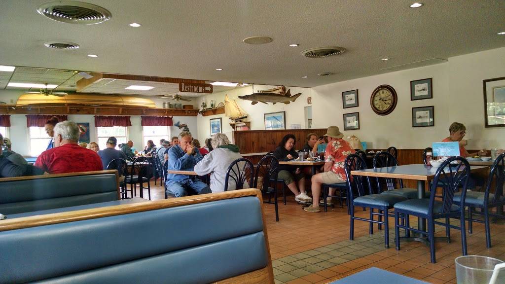 Darrows Family Restaurant | restaurant | 301 Louvingney St, Mackinaw City, MI 49701, USA | 2314365514 OR +1 231-436-5514