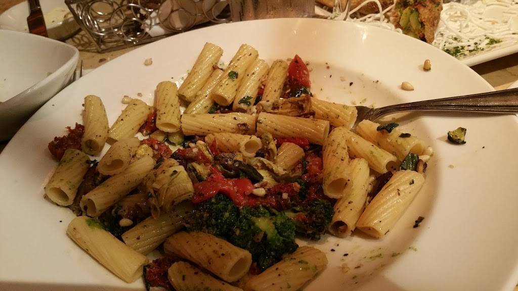 The Cheesecake Factory | restaurant | 1612 Palisades Center Dr, West Nyack, NY 10994, USA | 8457271000 OR +1 845-727-1000