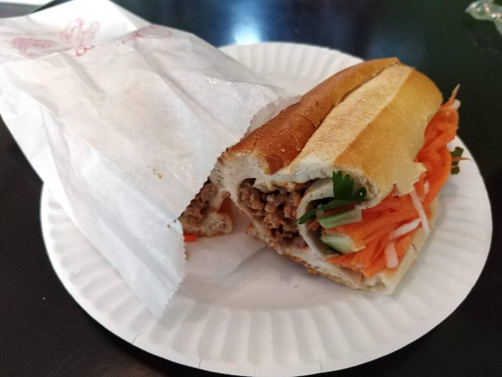 Banh Mi Place | restaurant | 824 Washington Ave, Brooklyn, NY 11238, USA | 7185522660 OR +1 718-552-2660