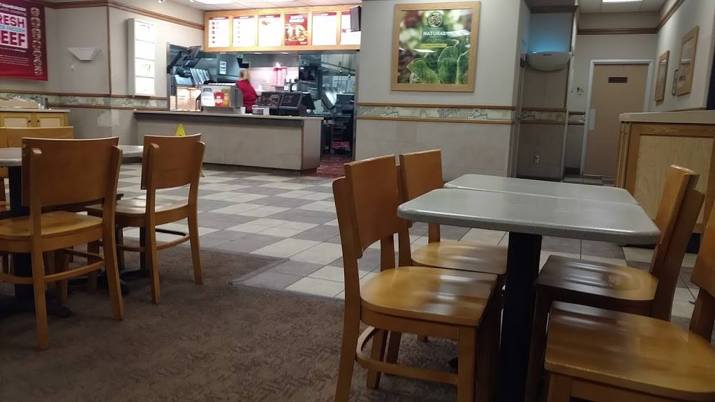 Wendys | restaurant | 727 Odd Fellows Rd, Crowley, LA 70526, USA | 3373277880 OR +1 337-327-7880