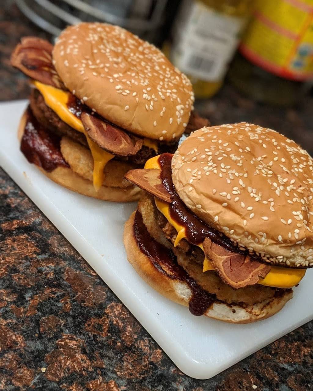 Carls Jr. / Green Burrito | restaurant | 44361 Sierra Hwy, Lancaster, CA 93534, USA | 6619486314 OR +1 661-948-6314