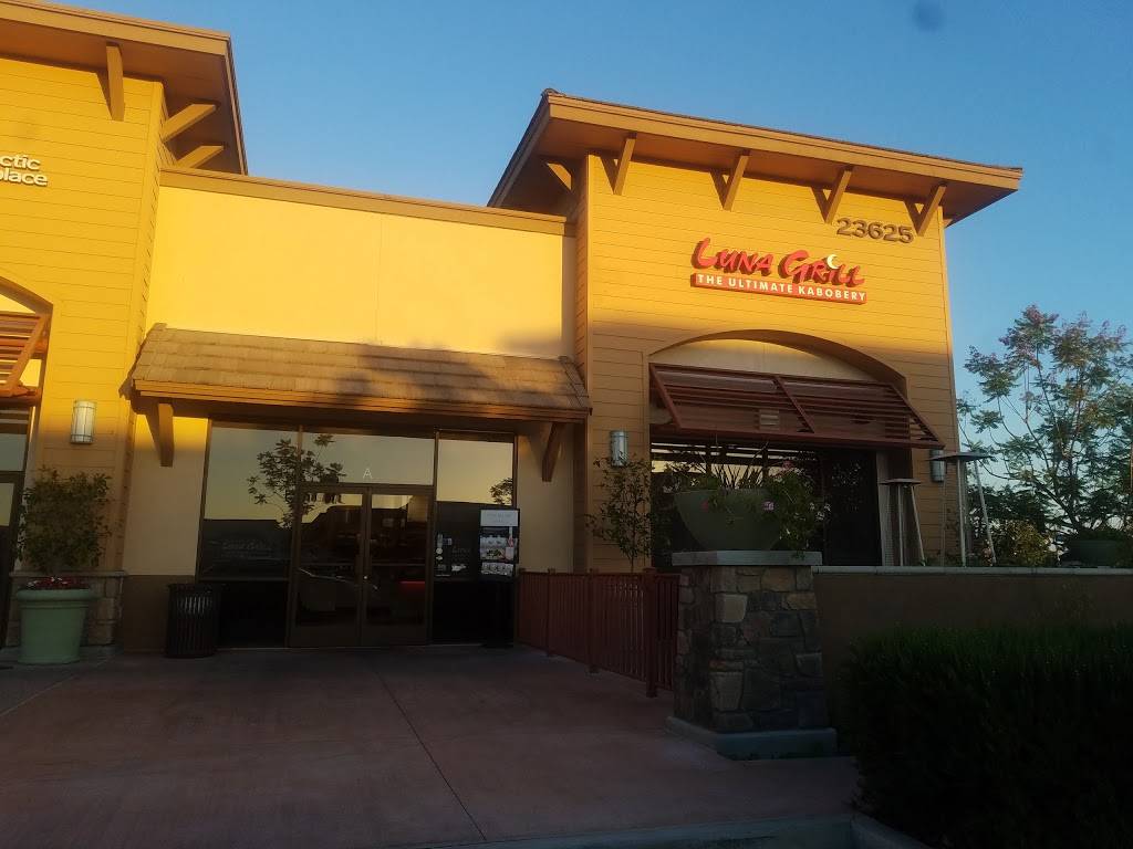 Luna Grill | restaurant | 23625 El Toro Rd #A, Lake Forest, CA 92630, USA | 9497705862 OR +1 949-770-5862