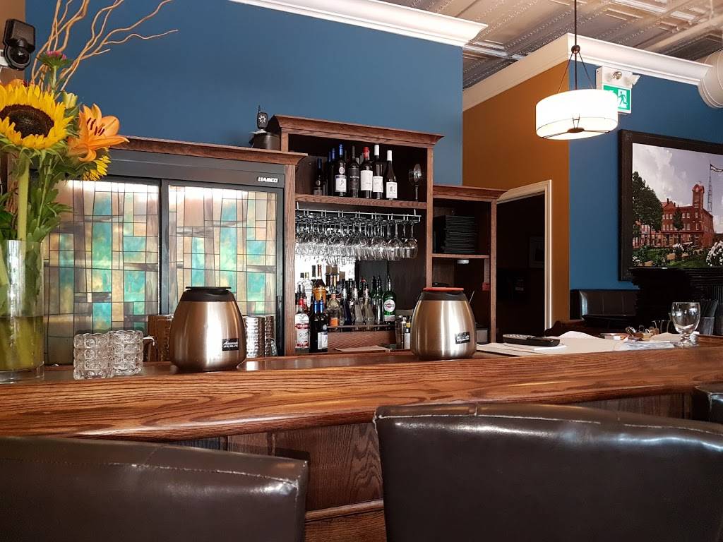 Schofields Bistro | restaurant | 243 Main St, Port Dover, ON N0A 1N0, Canada | 5195833400 OR +1 519-583-3400