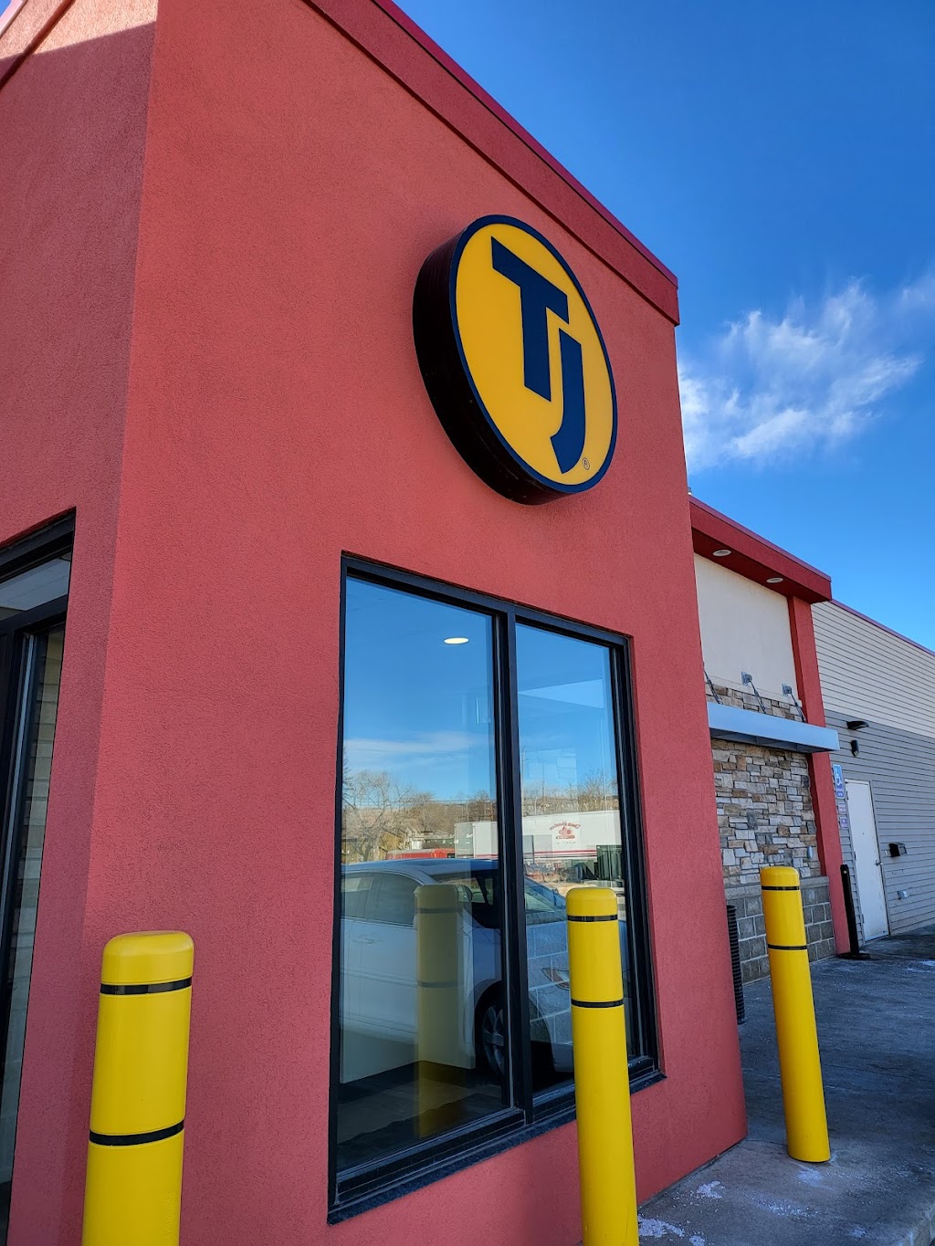 Taco Johns | restaurant | 2810 W Main St, Rapid City, SD 57702, USA | 6053437844 OR +1 605-343-7844