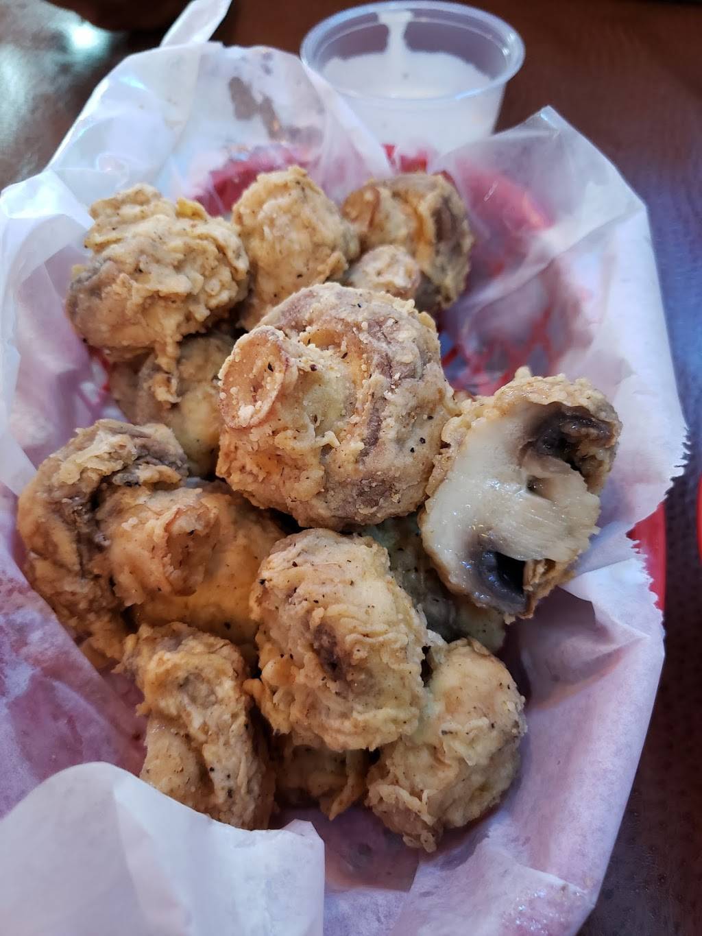 Farmers Inn Restaurant & Bar | restaurant | 7157 IL-158, Millstadt, IL 62260, USA | 6184766333 OR +1 618-476-6333