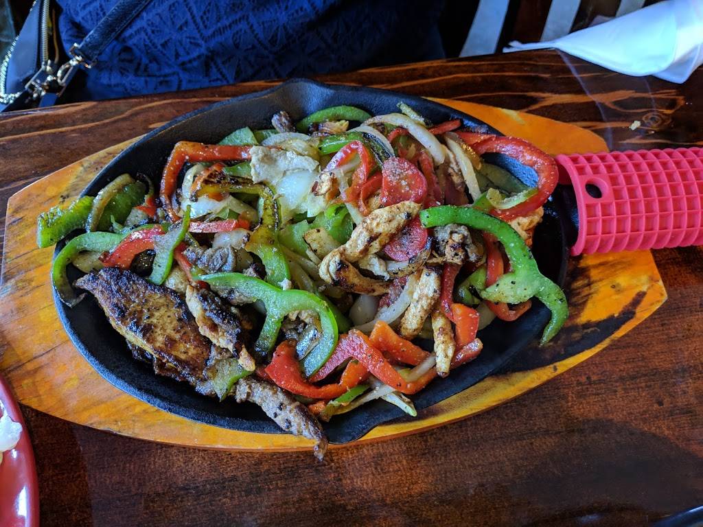 Los Reyes Restaurante Y Cantina | restaurant | 21 Town Square Pl # A, Vacaville, CA 95688, USA | 7074482113 OR +1 707-448-2113