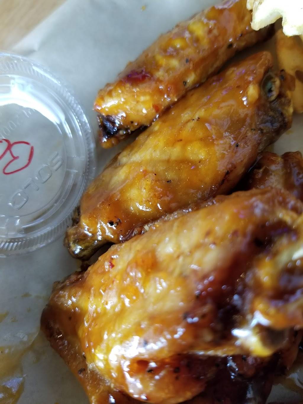 Bluffalo Wings | restaurant | 10529 S Padre Island Dr, Corpus Christi, TX 78418, USA | 3618669464 OR +1 361-866-9464